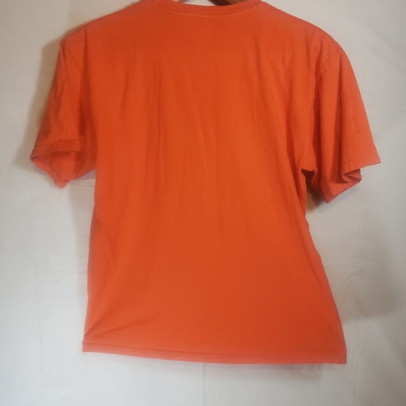 Jeep brand shirt. 5 jeeps on the front. From drivable to needing repairs, unique - Picture 5 of 5